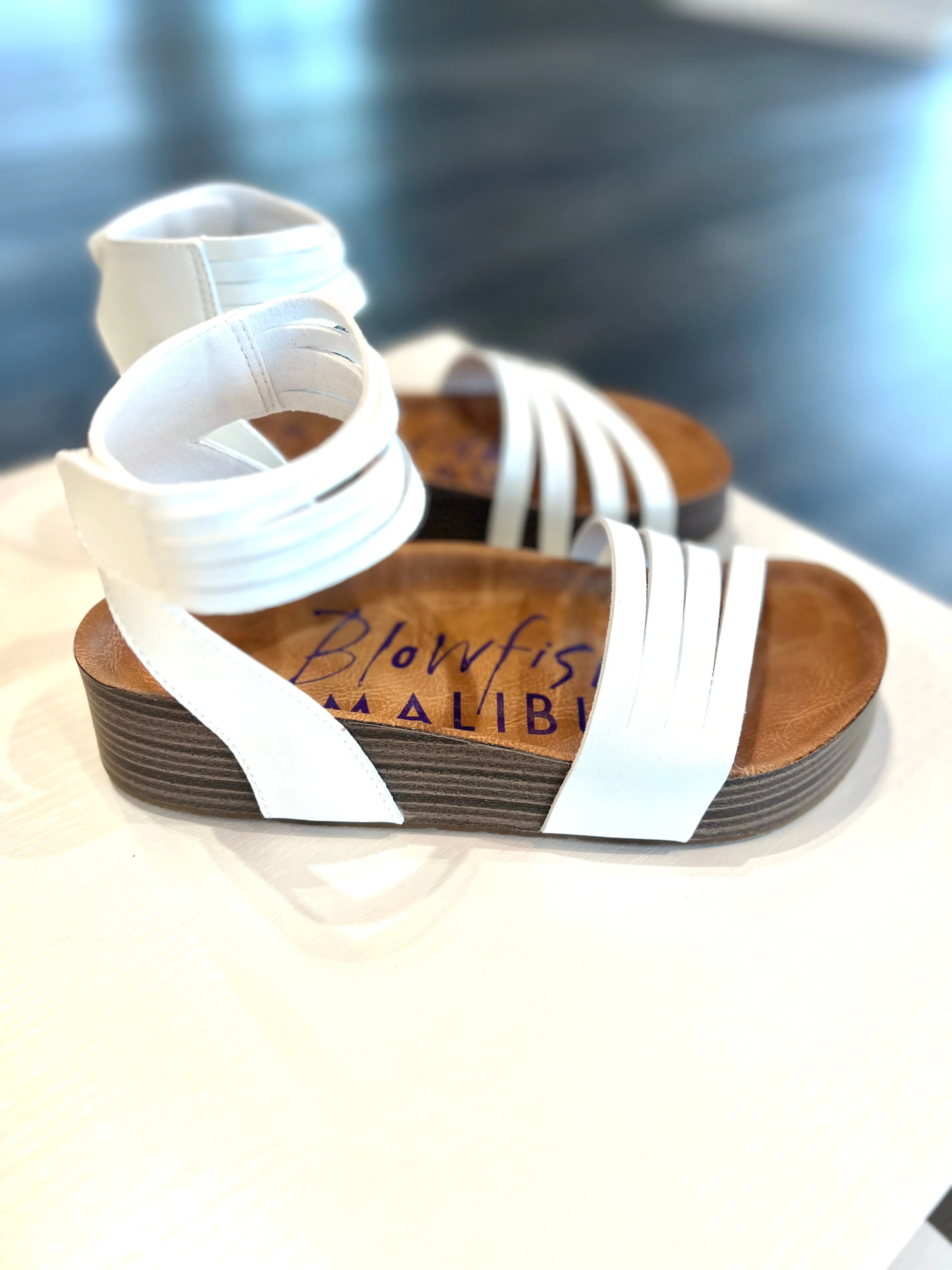 Blowfish Malis Wedges (Coconut Dyecut)