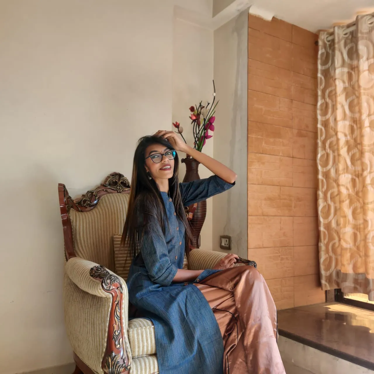 Jashvi Women Navy self design straight Kurta