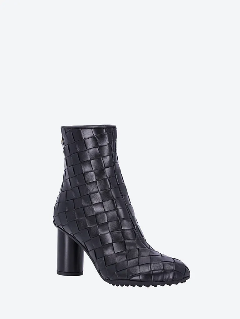 Leather atomic boots