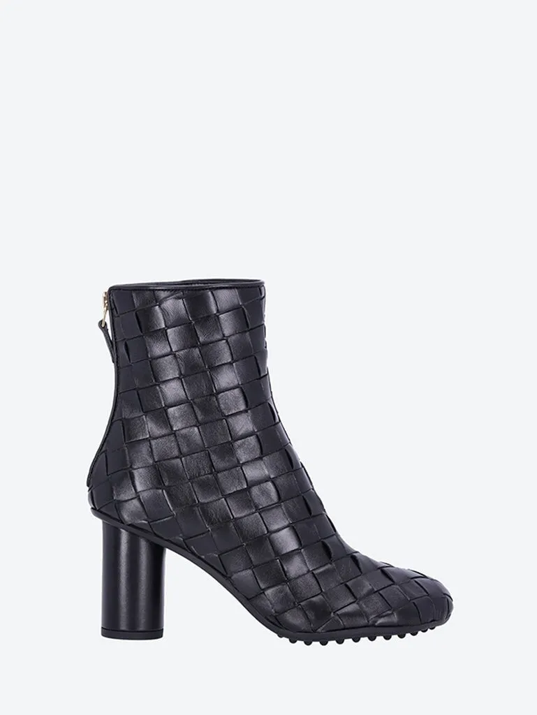 Leather atomic boots