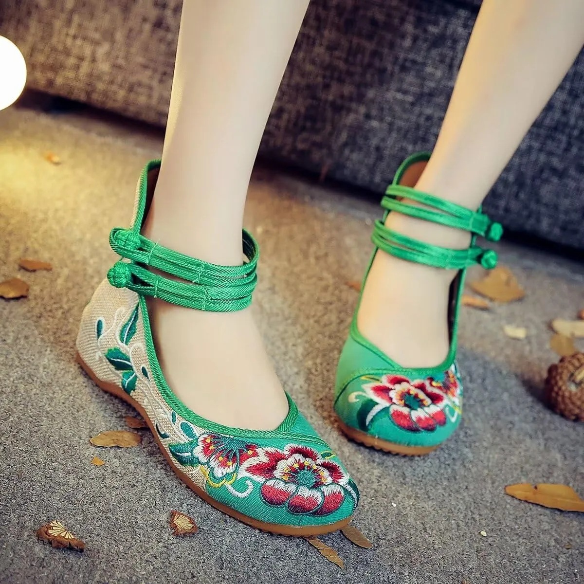 SAILING LU Womens Cute Embroidery Flats Traditional Chinese Height-Increasing Mary Janes Comfy Cosplay Low-Heel Party Shoes