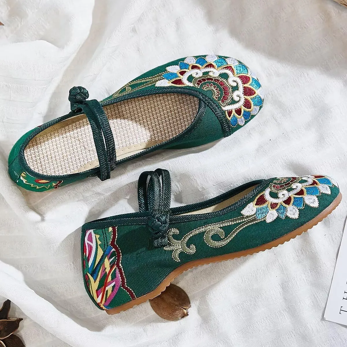 SAILING LU Womens Cute Embroidery Flats Traditional Chinese Height-Increasing Mary Janes Comfy Cosplay Low-Heel Party Shoes